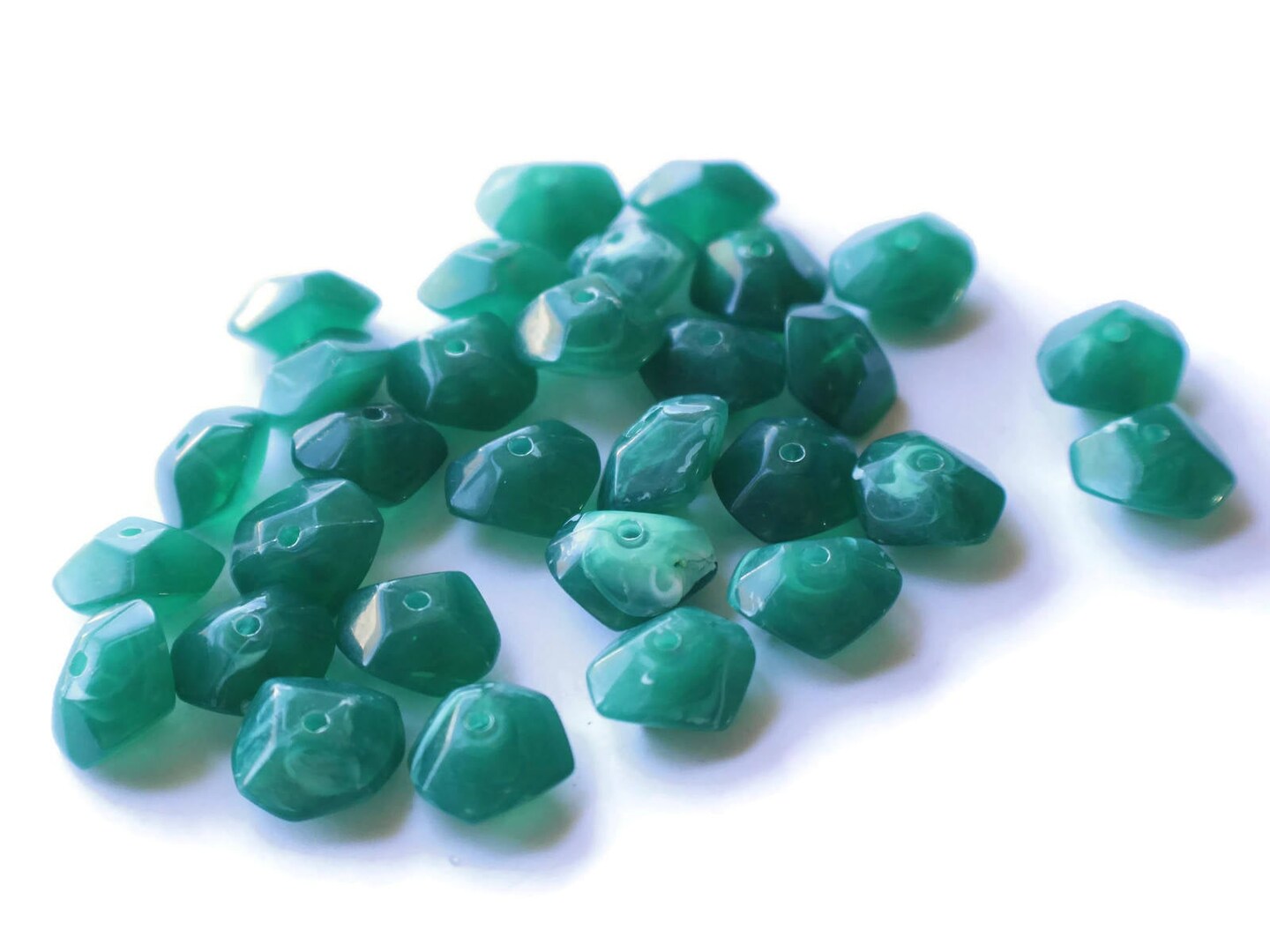 30 15mm Green Nugget Beads Plastic Beads Acrylic Beads