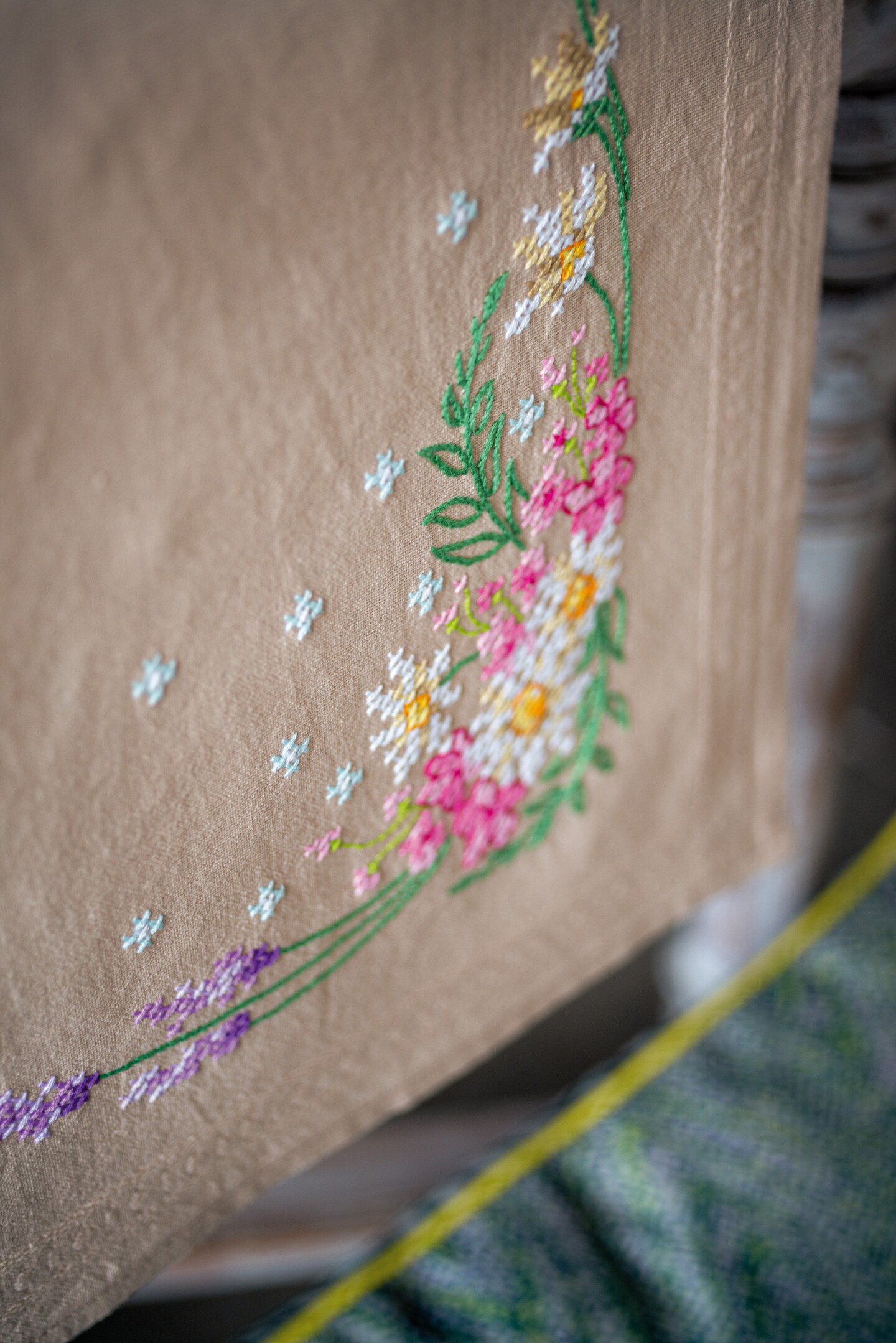 Vervaco Stamped Table Runner Cross Stitch Kit 16&#x22;X40&#x22;-Spring Flowers