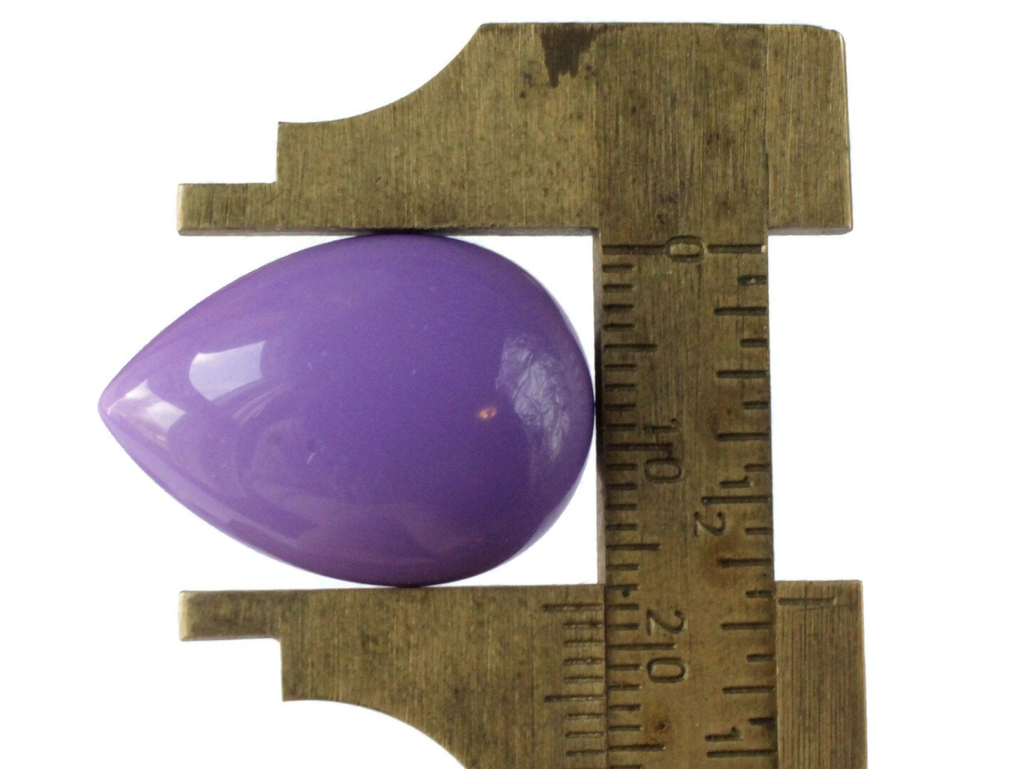 6 25mm Purple Teardrop Flat Back Vintage Lucite Cabochons
