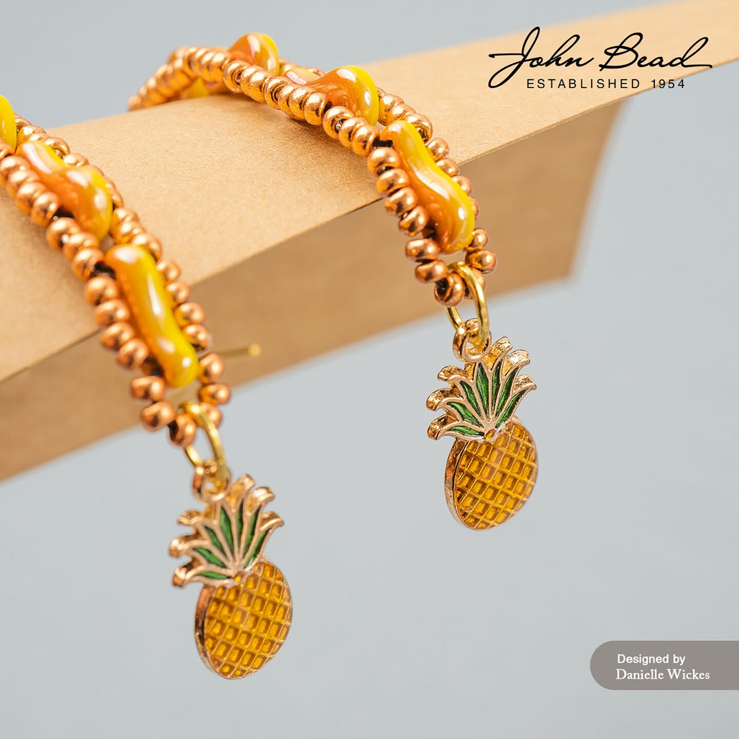 John Bead Sweet &#x26; Petite Pineapple Charms, 10pcs