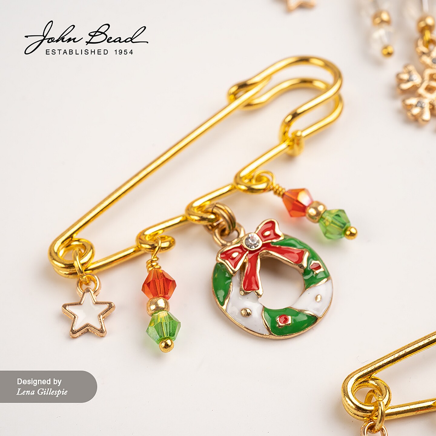 John Bead Sweet &#x26; Petite Wreath Holiday Charms, 6pcs