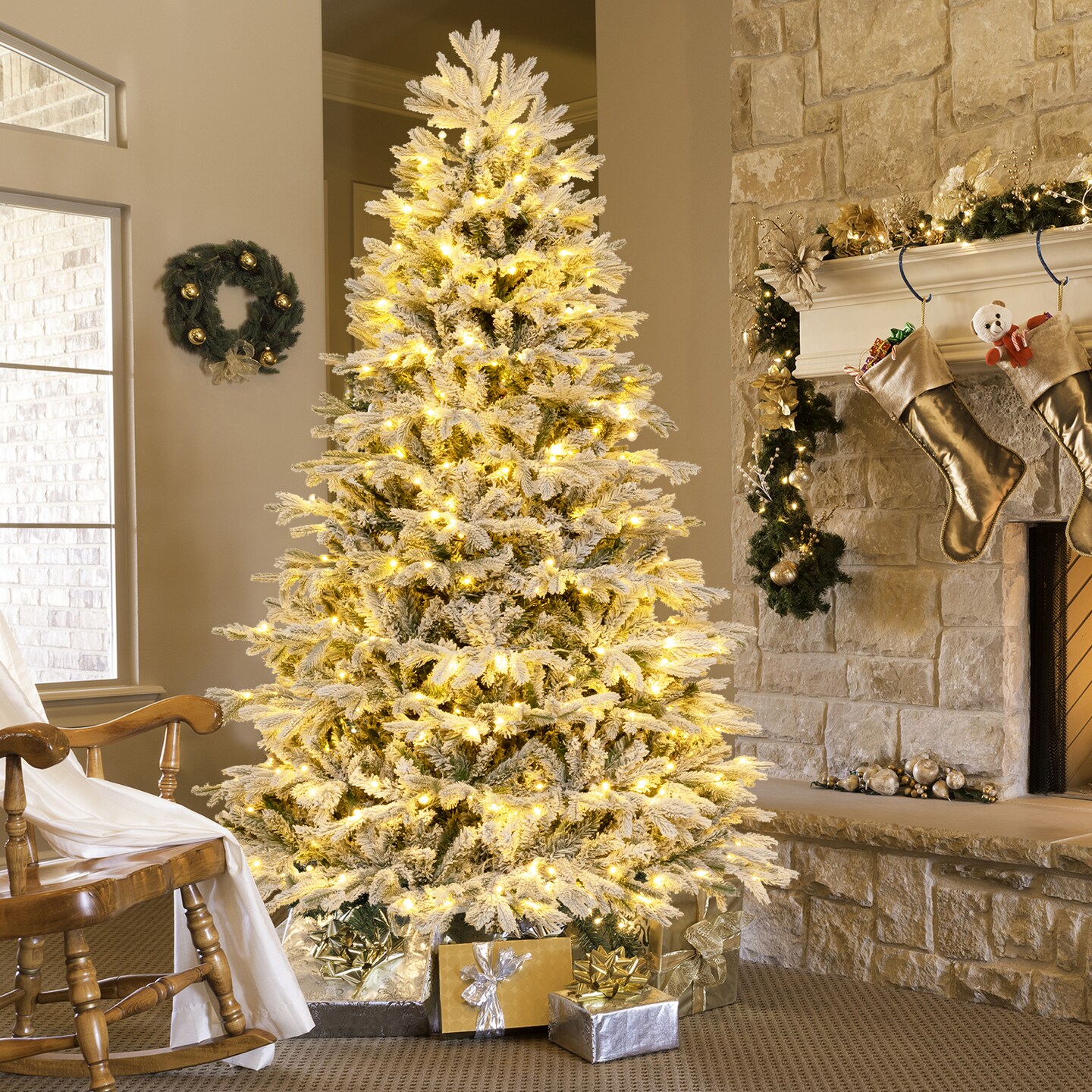 Artificial Pre-lit Christmas Tree Hinged Xmas Tree With Warm White Led Lights
