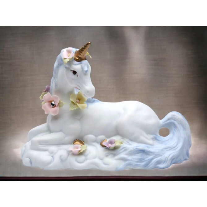 Ceramic Sitting Unicorn Figurine 5.75 Inch Vintage Fantasy Gift
