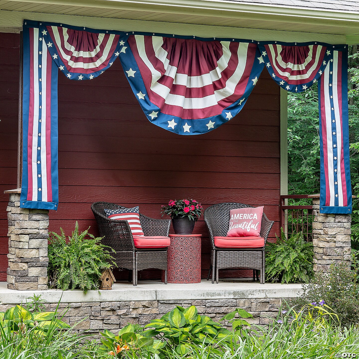 72&#x22; x 38&#x22; Jumbo Vintage Americana Red, White, &#x26; Blue Cotton Bunting