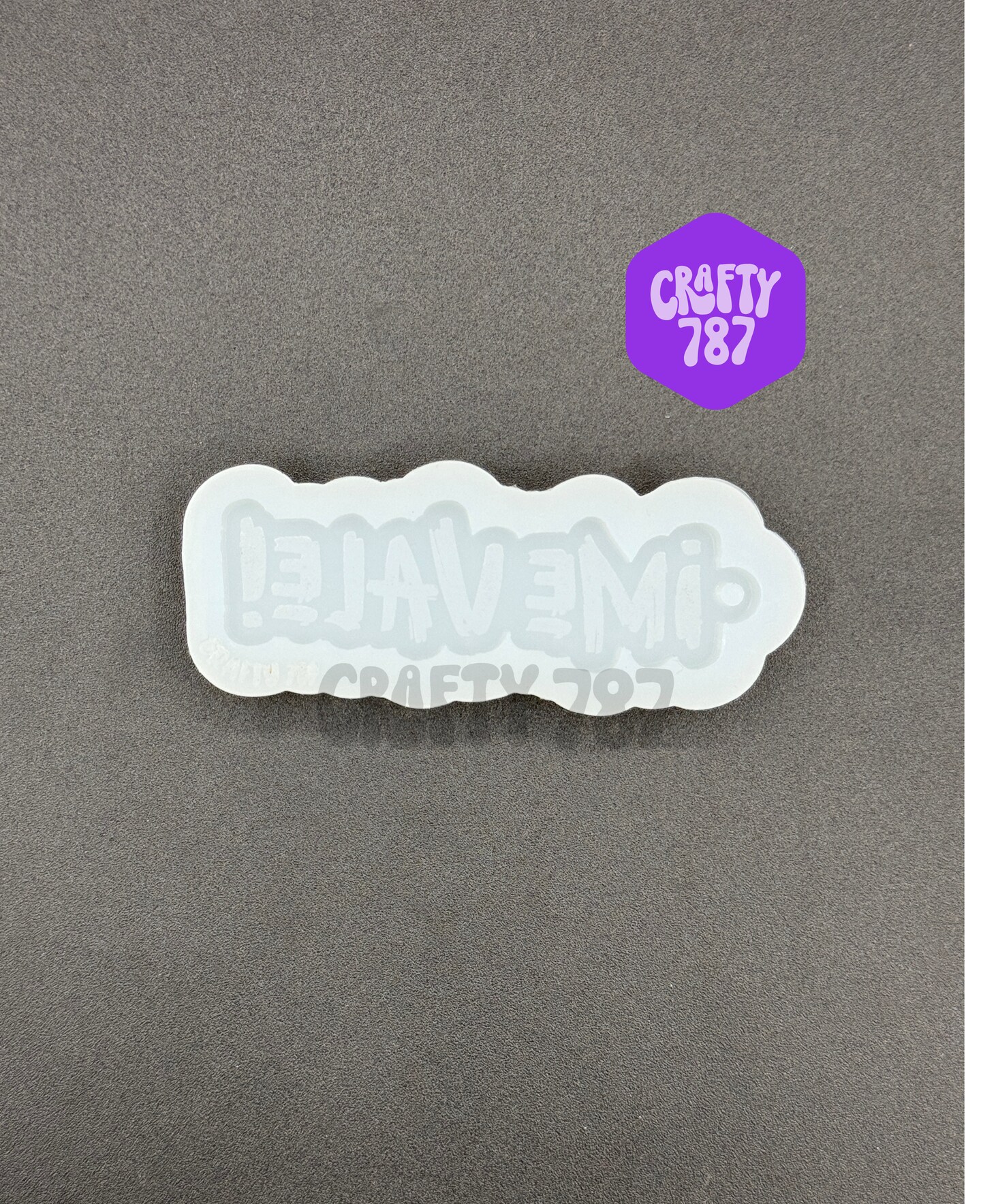 &#xA1;Me Vale! Keychain Mold