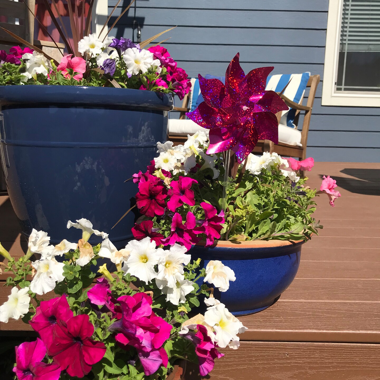 In the Breeze 2713 Pink Mylar Pinwheels - Sparkly Pink Spinners - Great Party Favor or Decoration - 8 Piece Bags