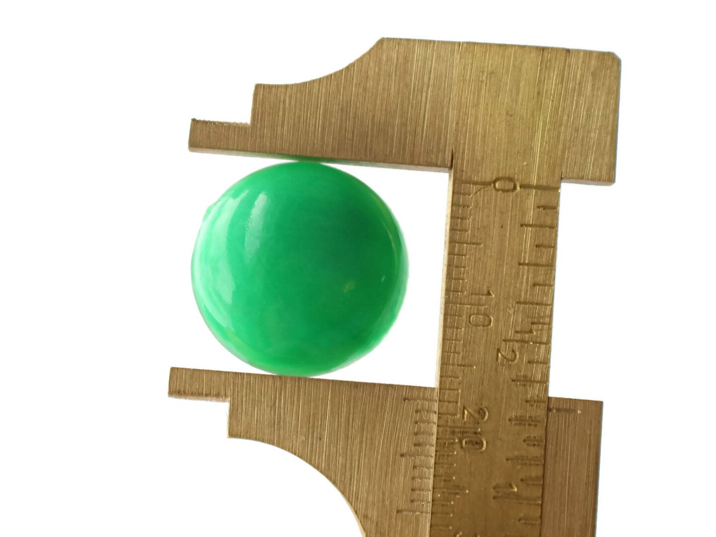 14 18mm Round Green Flat Back Cabochons Vintage Lucite Cabochons