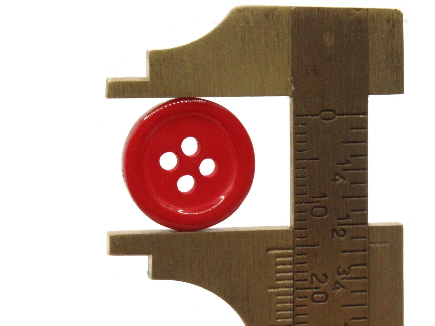 36 15mm Red Flat Round Plastic Four Hole Buttons