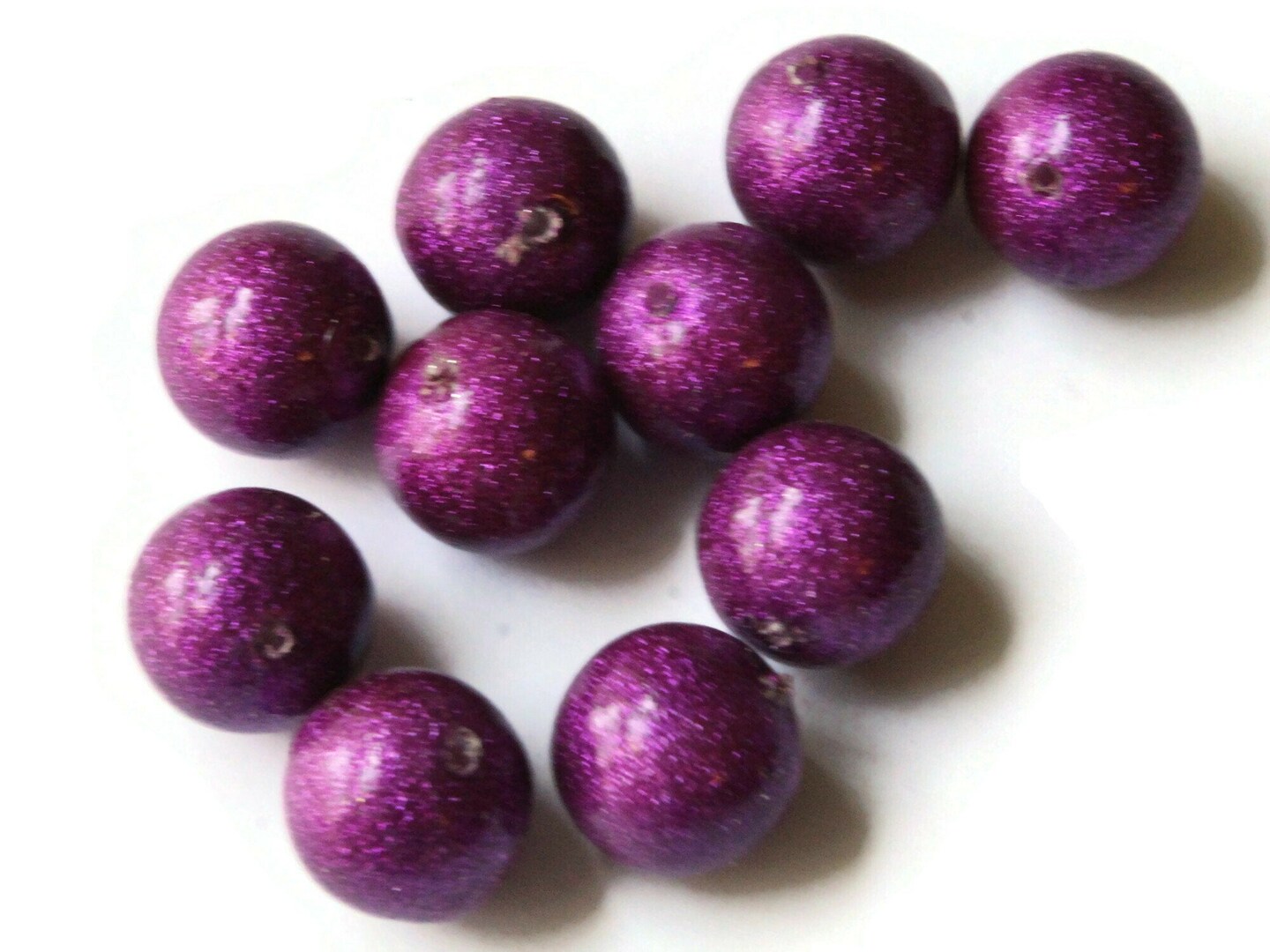 10 14mm Purple Glitter Round Vintage Plastic Beads