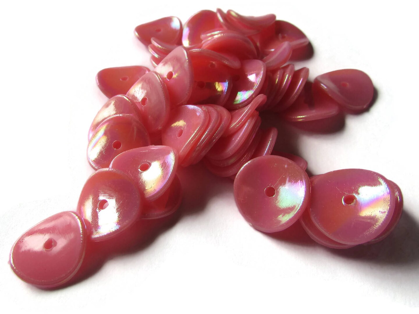 50 15mm Bright Pink Plastic Wavy Disc Beads Plastic & Acrylic Beads