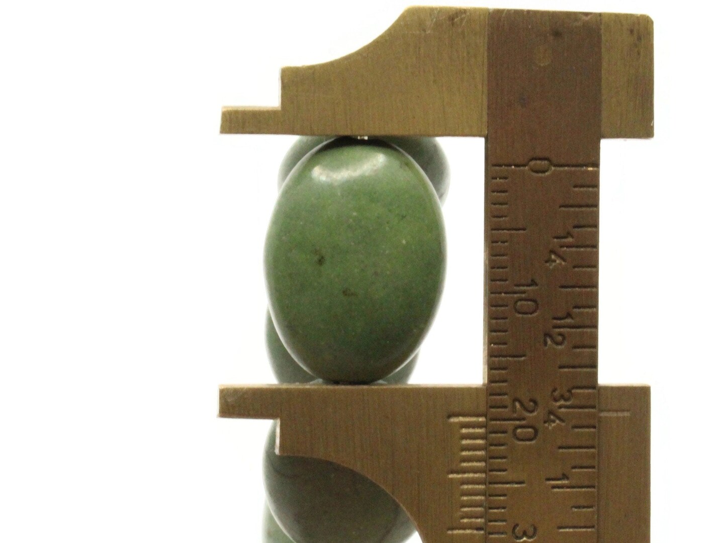 20 20mm Dyed Green Howlite Stone Flat Oval Beads