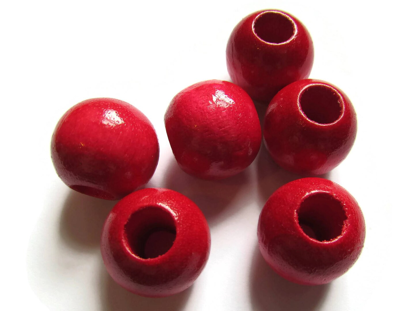 6 21mm x 19mm Red Round Wood Vintage Macrame Beads