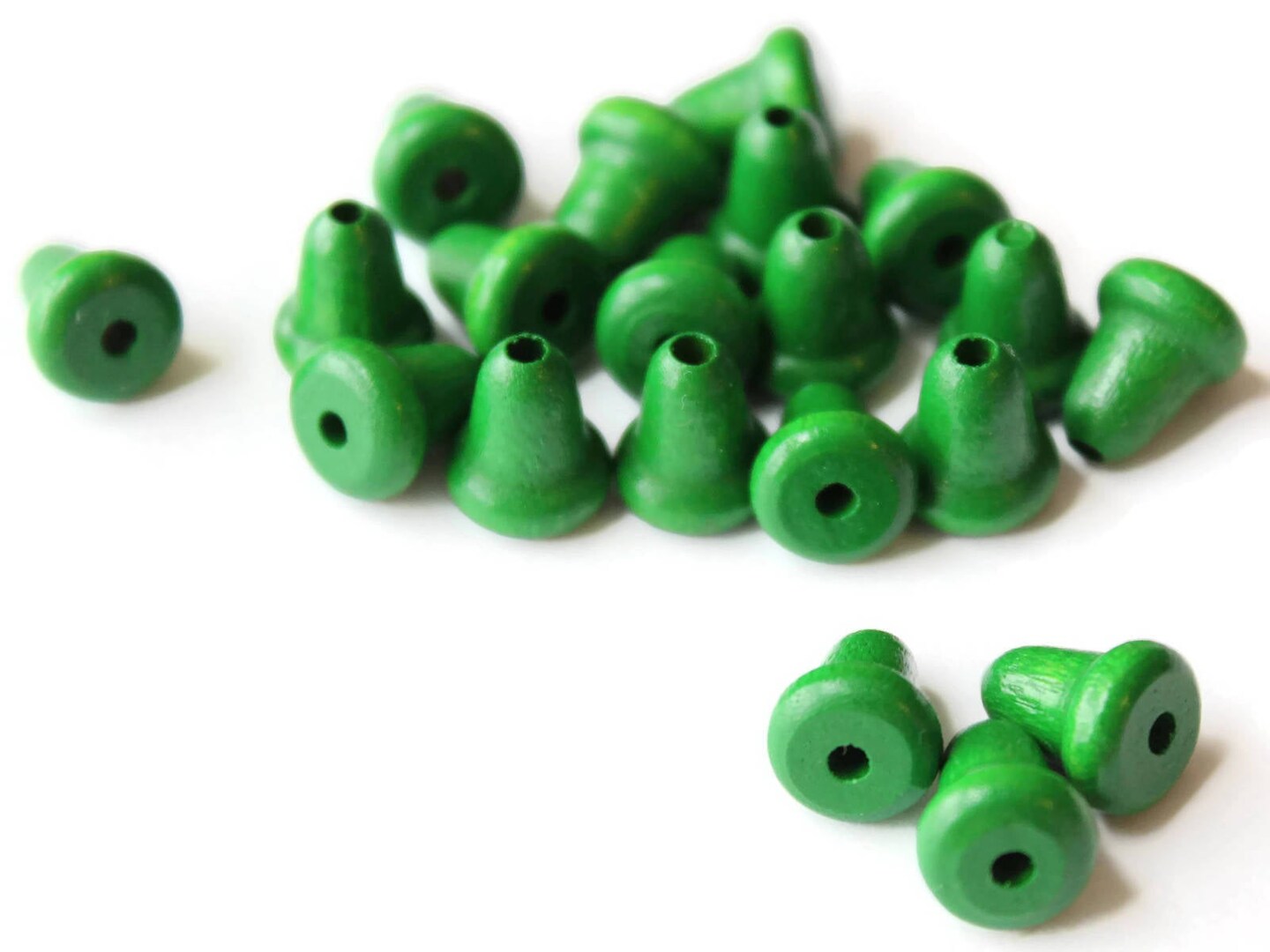 20 11mm Green Wooden Bell Beads Vintage Wood End Beads Loose Bell Shaped Beads