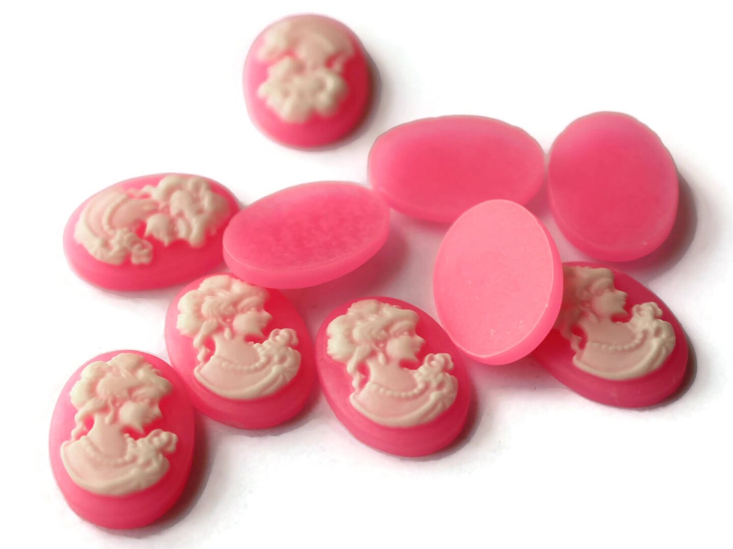 10 18mm x 13mm Bright Pink Victorian Woman's Face Cameo Cabochons Resin Cabochons