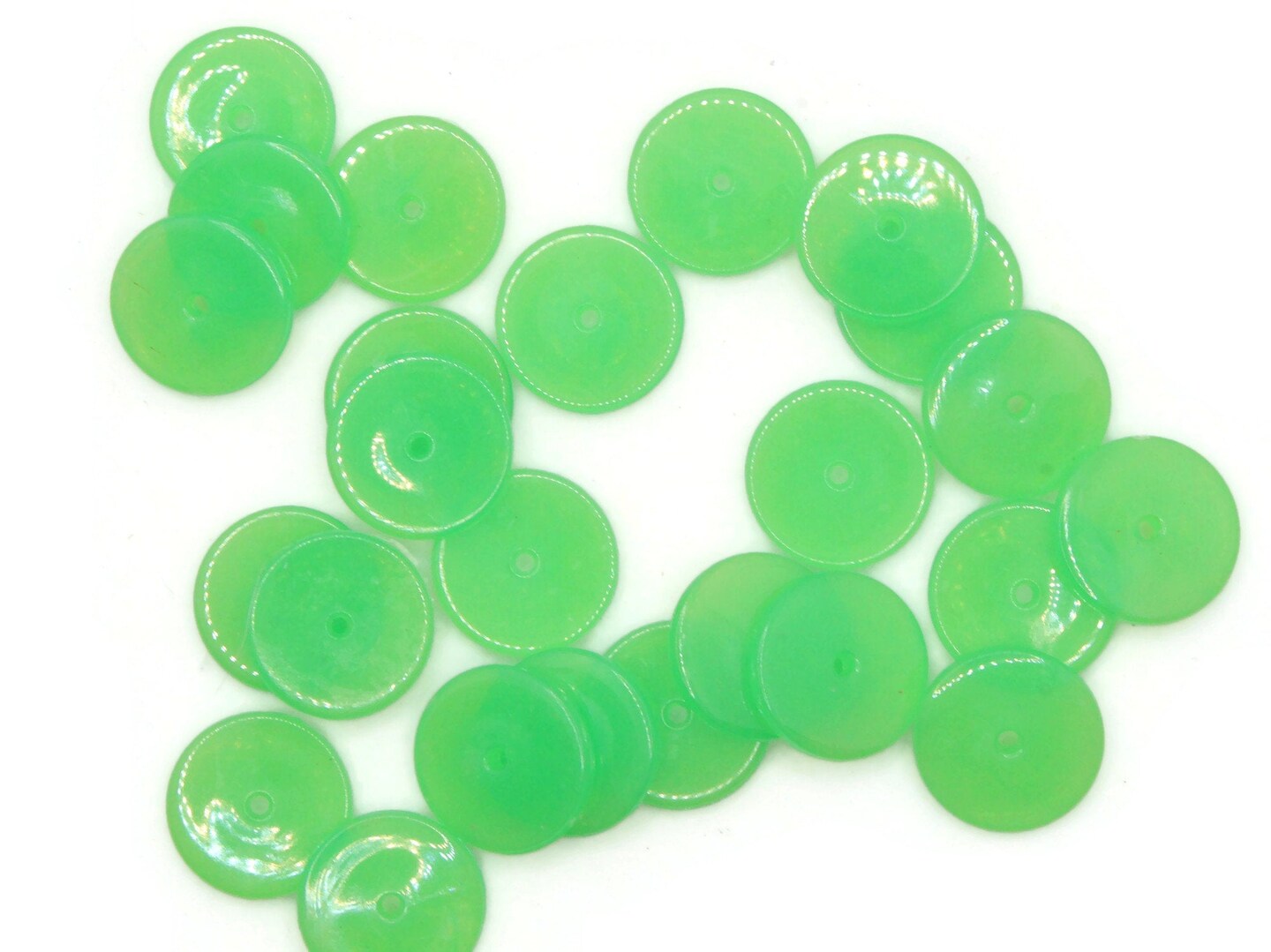 25 14mm Light Green Vintage Plastic Flat Disc Beads