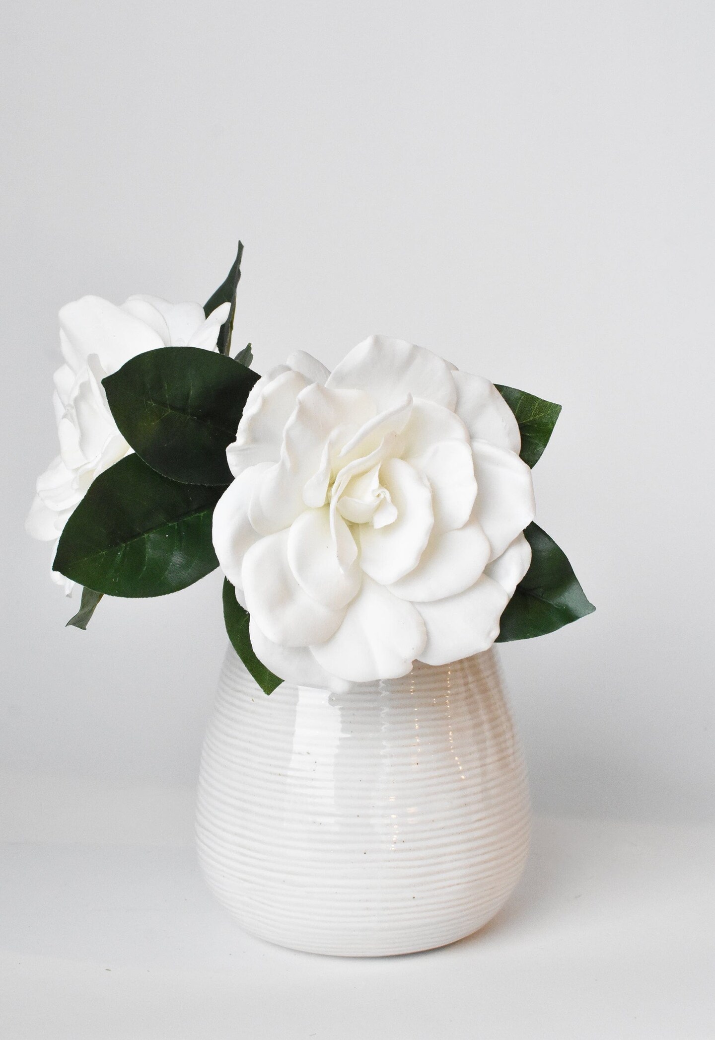 11&#x22; Real Touch Faux White Gardenia Pick Stem