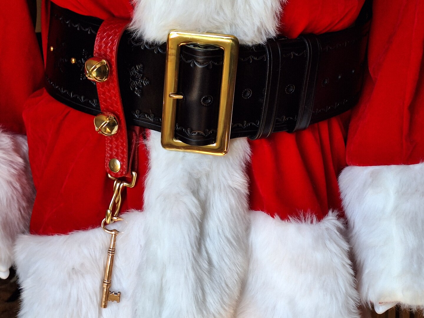 santa garter belt 8 Holiday-Inspired Lingerie Looks that aren't Sexy Santa Costumes main image 0