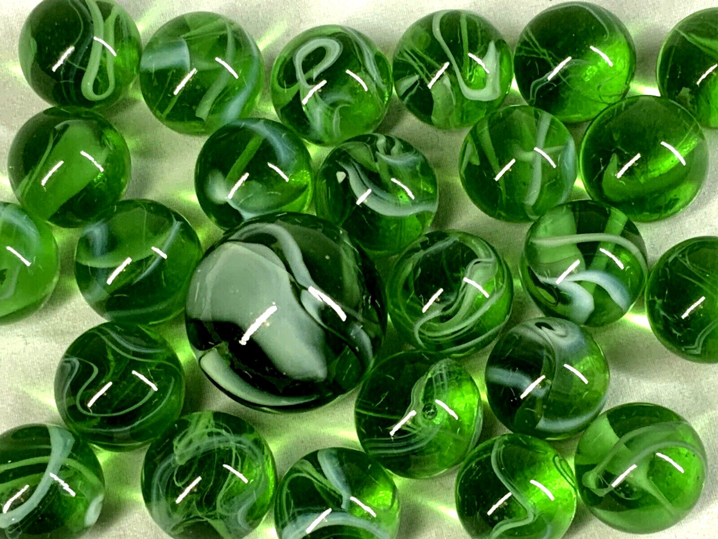 25 Marbles ENCHANTED FOREST Green Glass White Swirl game pack vtg style Shooter
