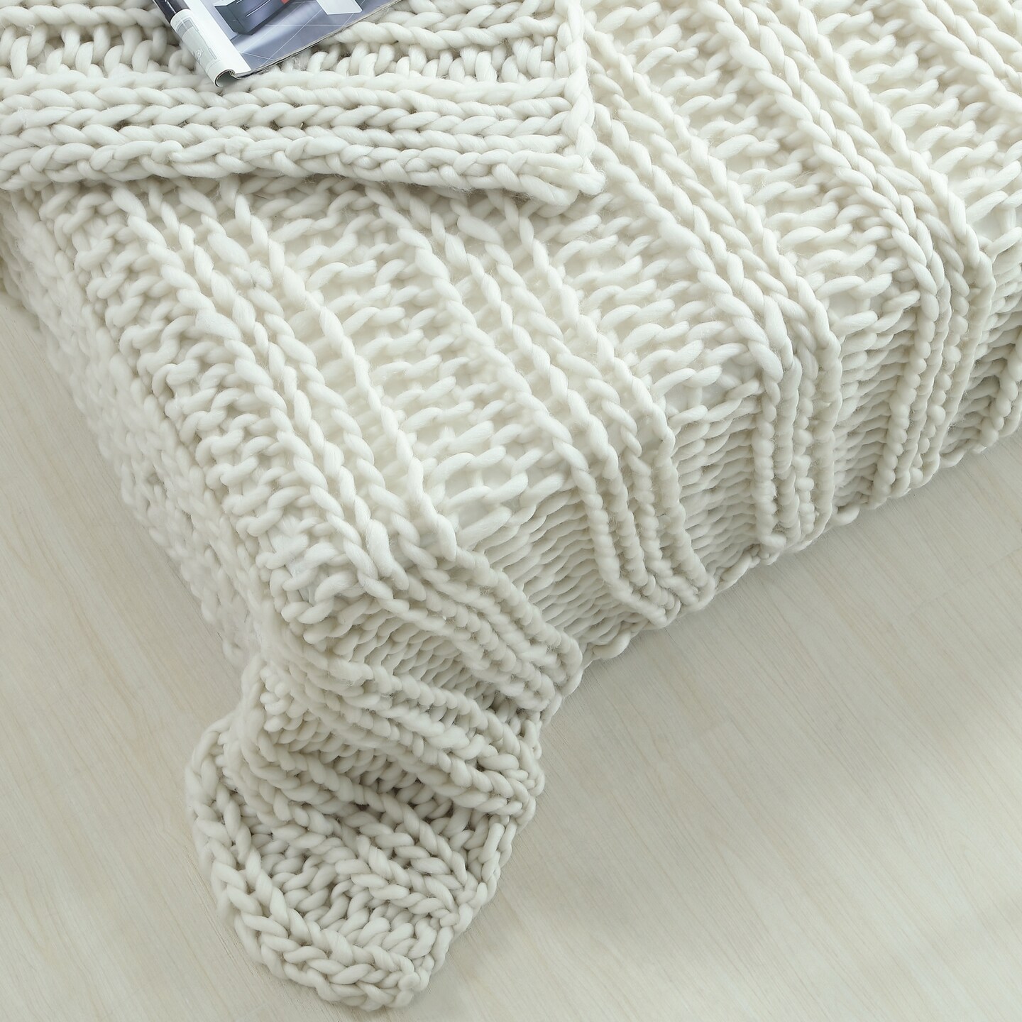 Vielkis Channel Knit Throw