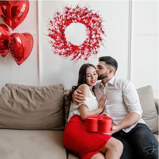 Artificial Pink Forsythia Wreath Spring Summer Fake Foam Flower Handmade Wreath with Pink Red Forsythia for Gifts 20in Valentine&#x27;s Day Wreath Farmhouse Front Door Window Decor Festival