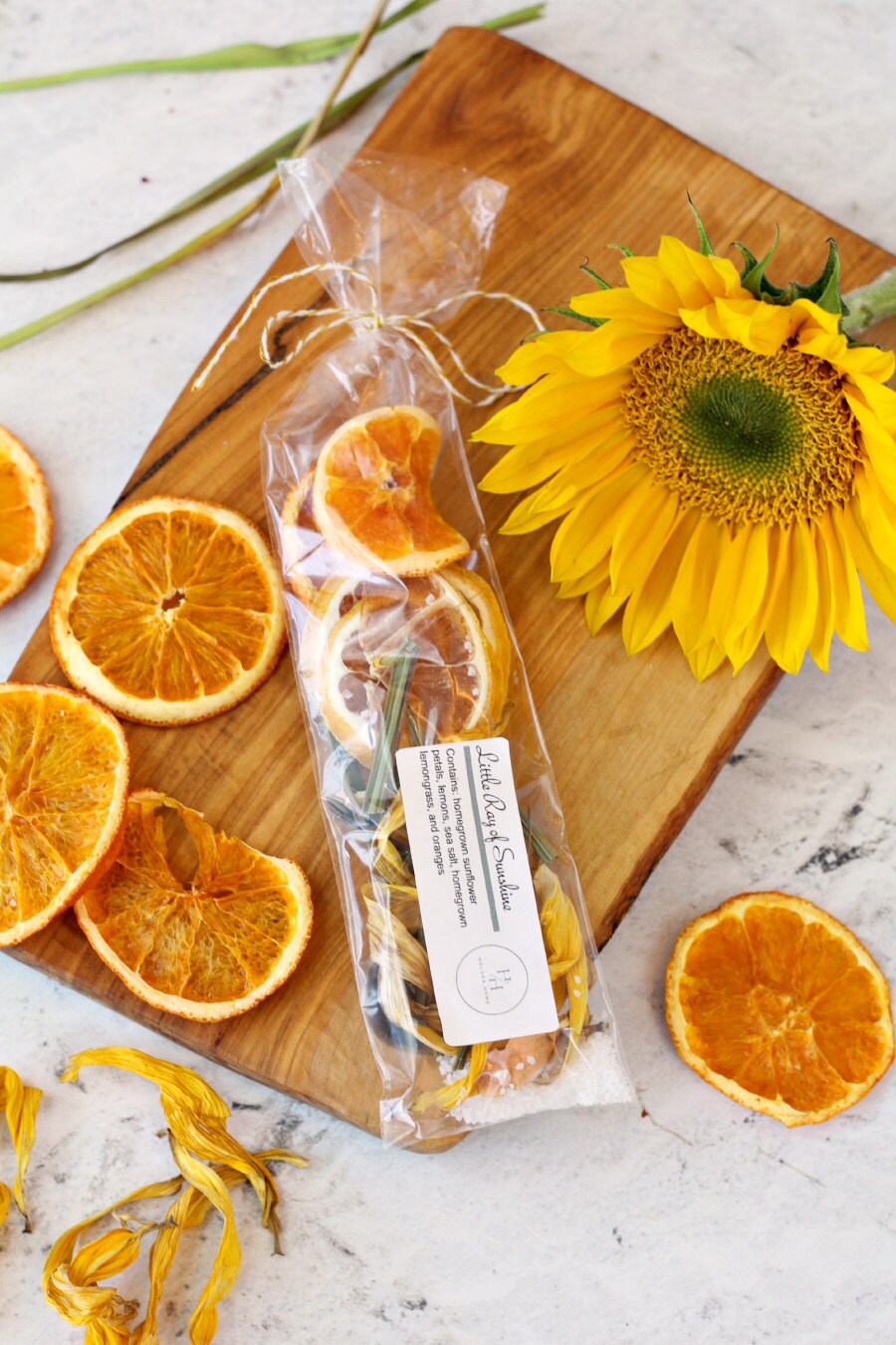Little Ray of Sunshine Simmer Pot Kit - Sunflower Petals, Lemon,  Lemongrass, Orange