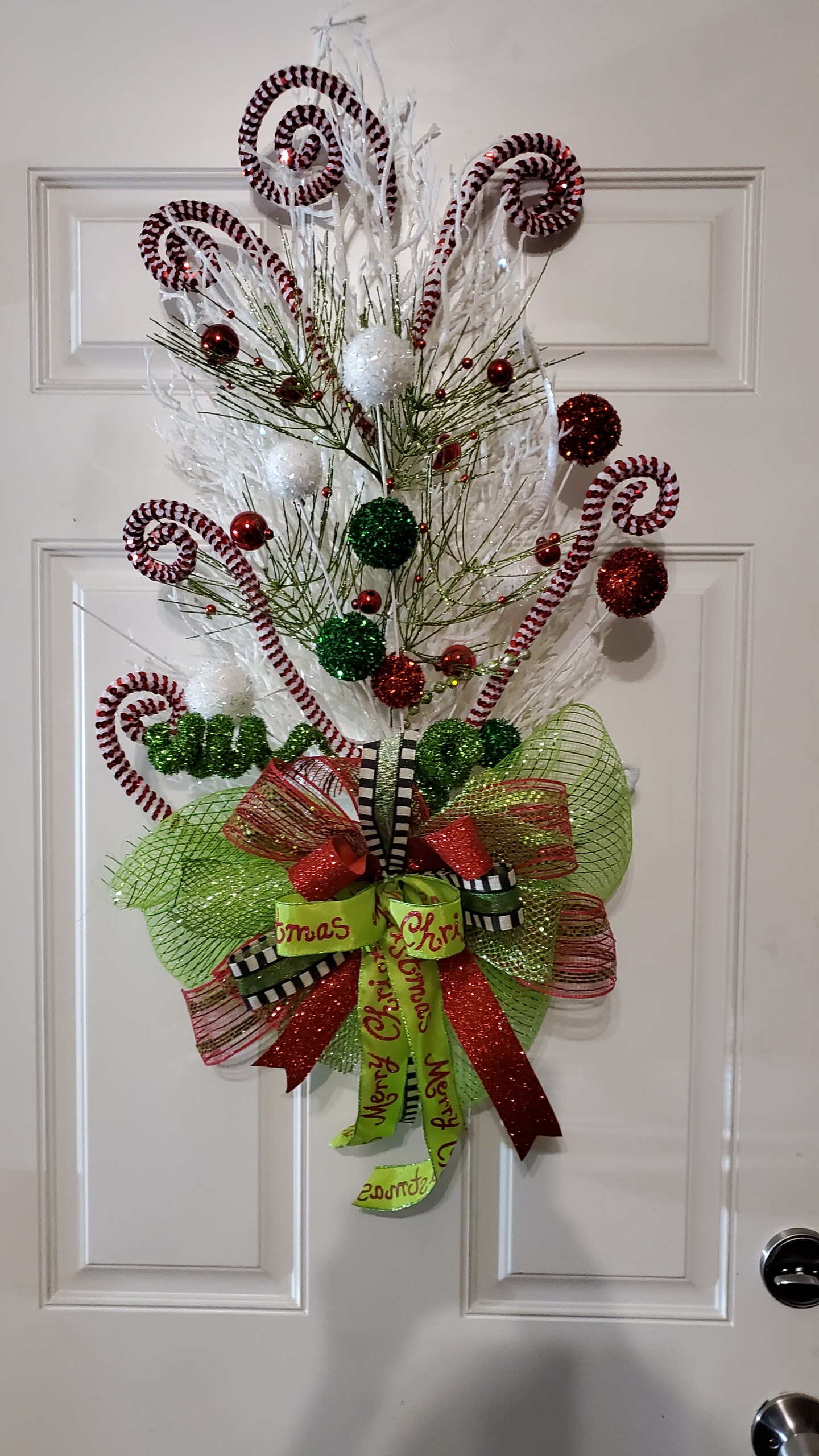 Grinch Tree Topper Grinch Christmas Tree Topper Grinch Tree -   Grinch  christmas tree topper, Tree topper bow, Grinch christmas tree