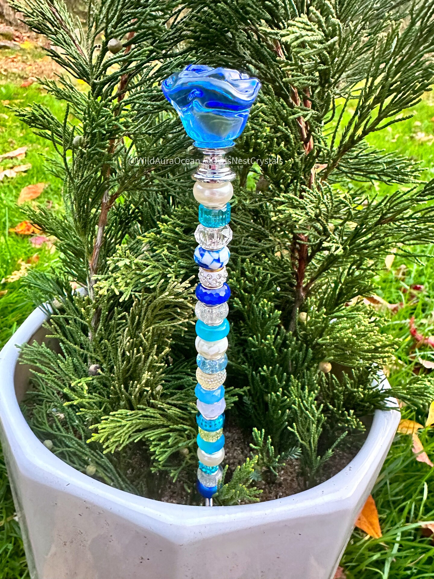 Holiday Flower Pot Stake Gift Set, Crystal and Seashell Embellished Pot Decor | Handmade | Selection product 4