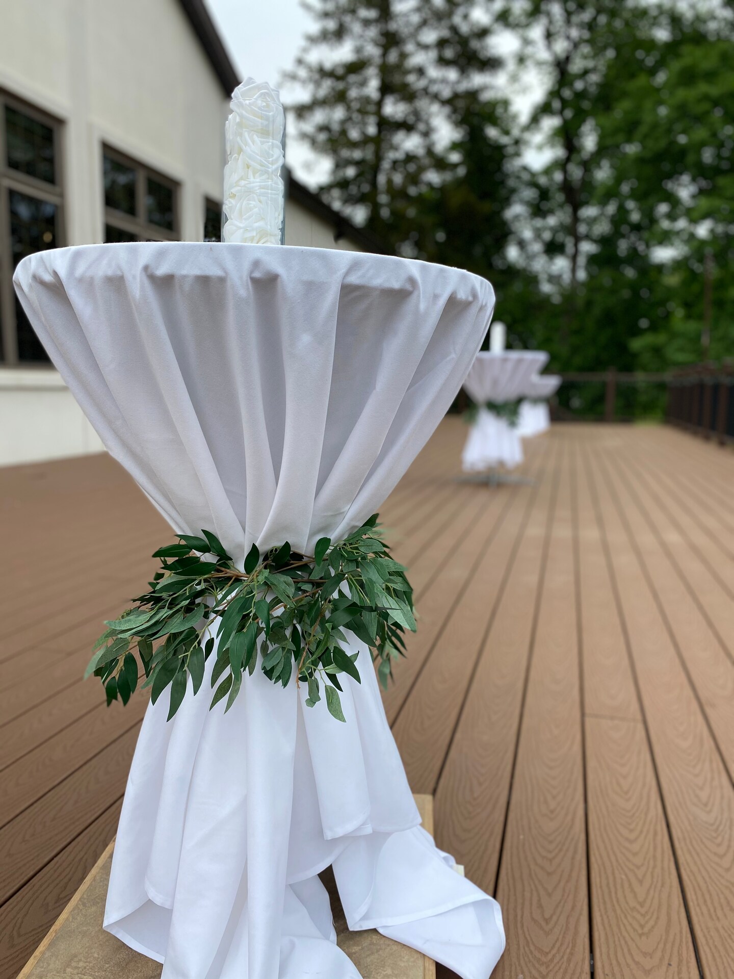 Artificial Hanging Willow Leaf Garland Willow Leaves Vines Twigs String Fake Hanging Willow Greenery Garland for Wedding Arch Decor, Table, Party, Home Wall Decor Wreath Decor