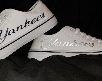 Michaels white shop canvas shoes