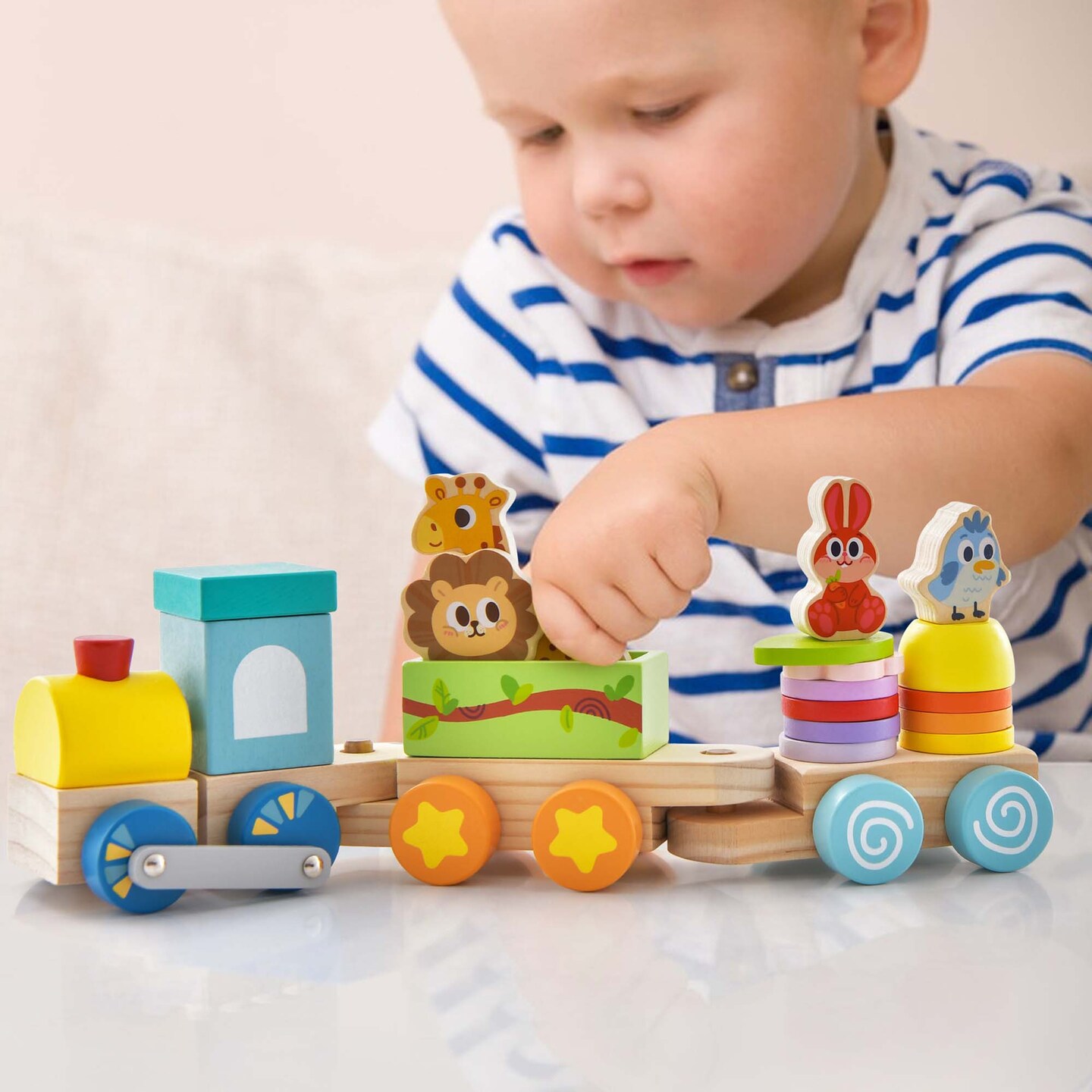 Costway Wooden Stackable Train Set Kids Educational Fun Cars with Animal Toys &#x26; Locomotive