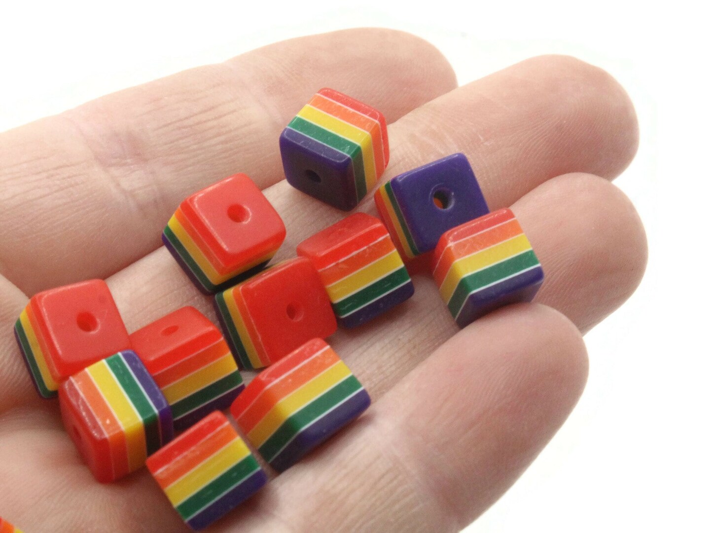 Plastic Cube Red 8mm