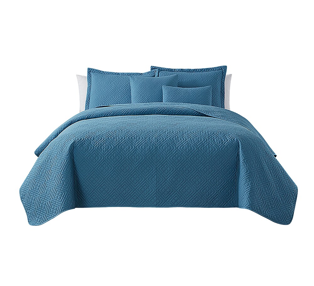 Clara Clark Quilts Set