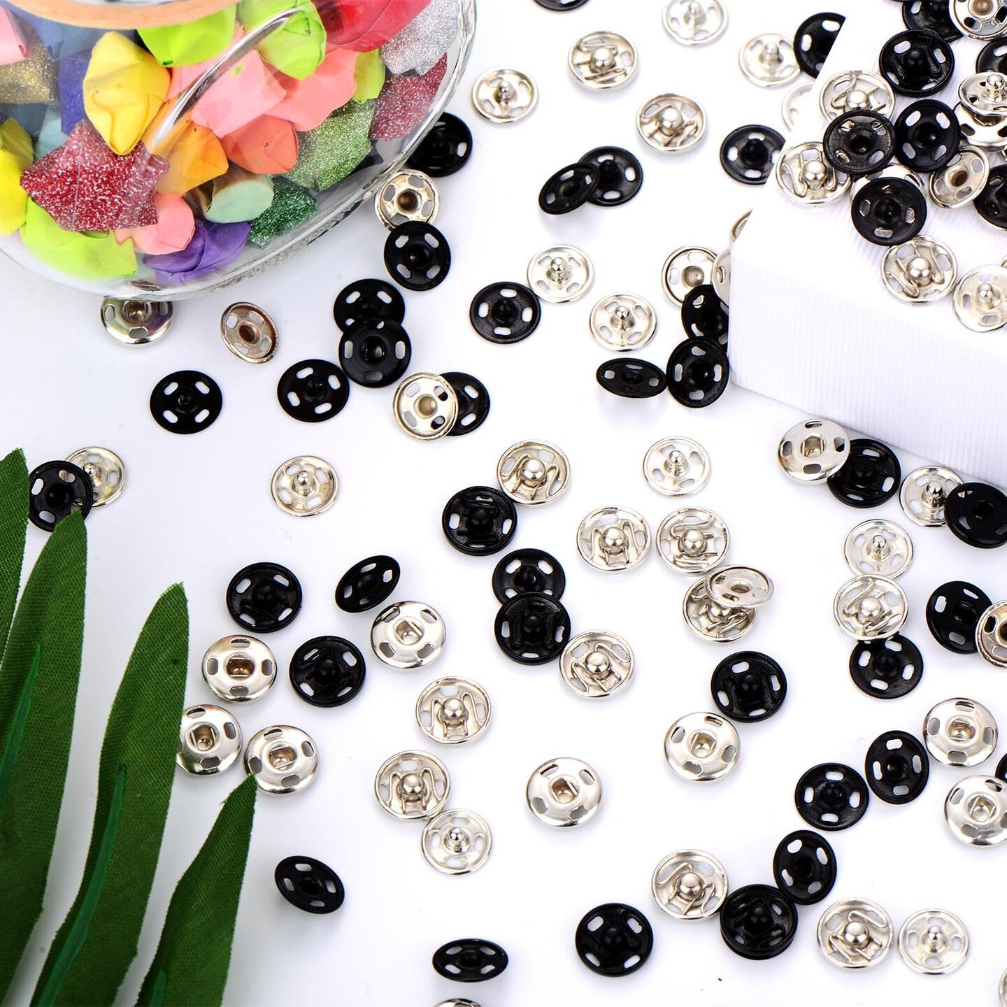 100 Sets Sew-on Snap Buttons Metal Snap Fastener Buttons Press Button for Sewing Clothing, Black and Silvery(10mm)