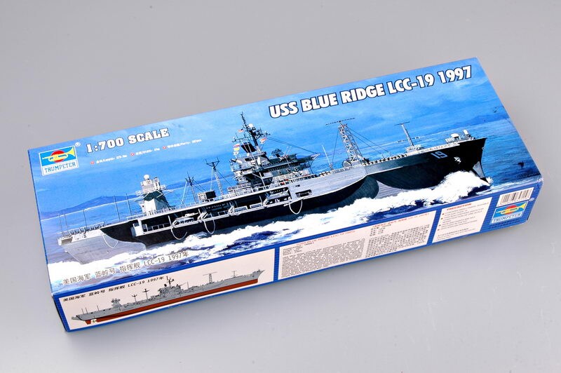 Trumpeter  1/700 BLUE RIDGE LCC-19 1997 1/700 Plastic Model