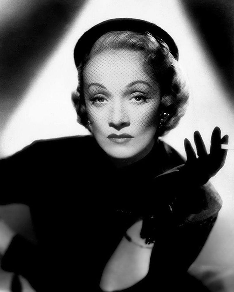 Marlene Dietrich Poster Print by Hollywood Photo Archive Hollywood Photo Archive - Item # VARPDX488934