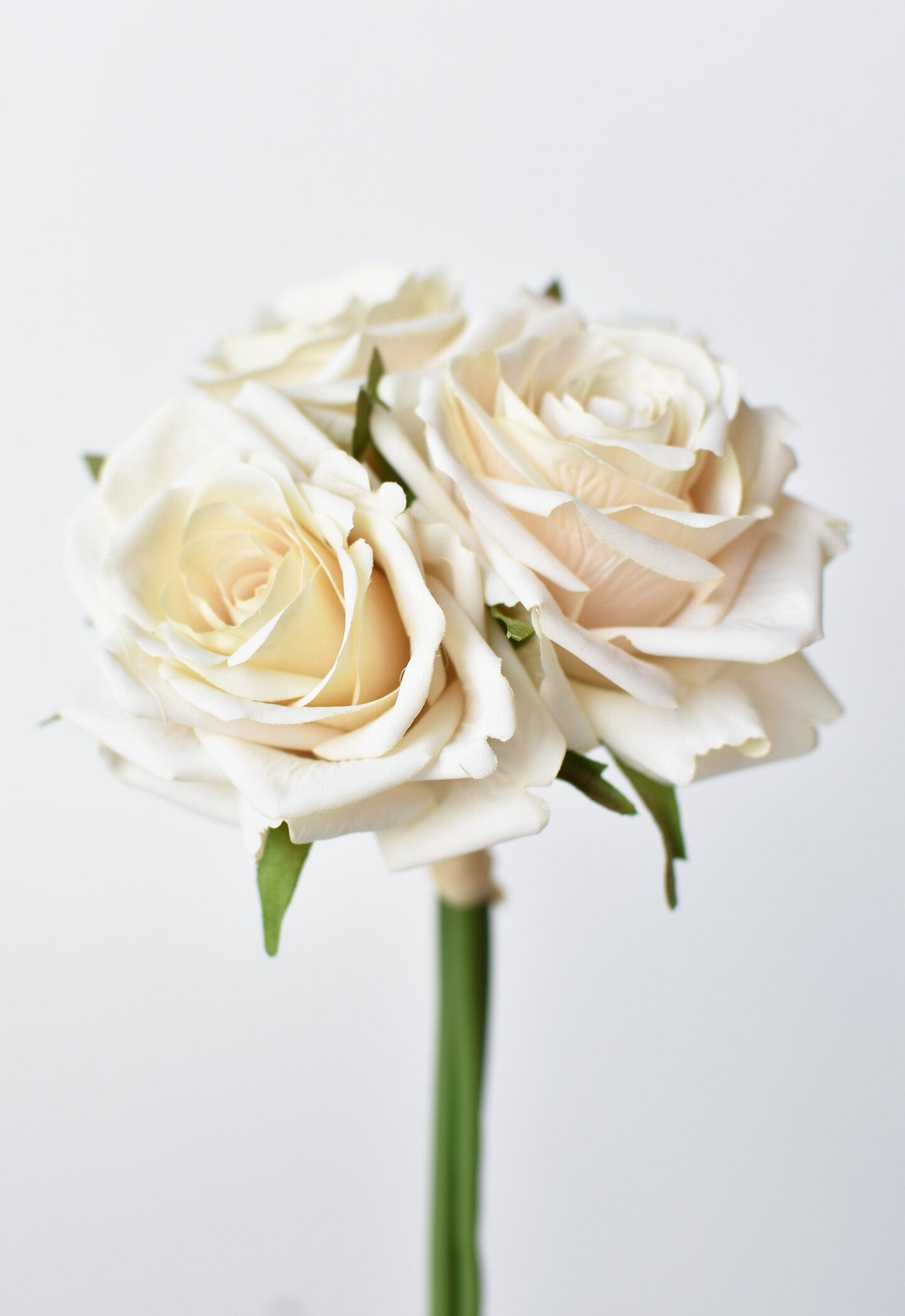 7.5&#x22; Faux Cream Rose Bundle (3)