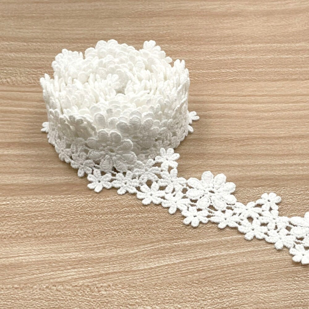 VL 6608 White Venice Lace Trim Daisies, 1-1/2&#x201D; (38mm) x 5 yards. perfect for DIY crafting, sewing