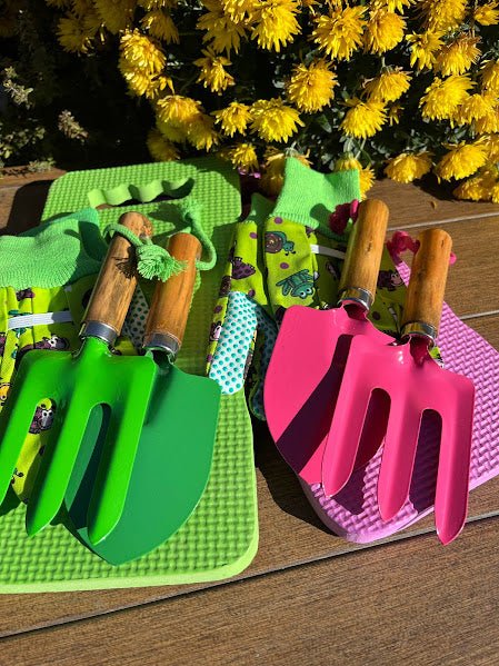 Children&#x27;s Gardening Kit - Knee Pad Set