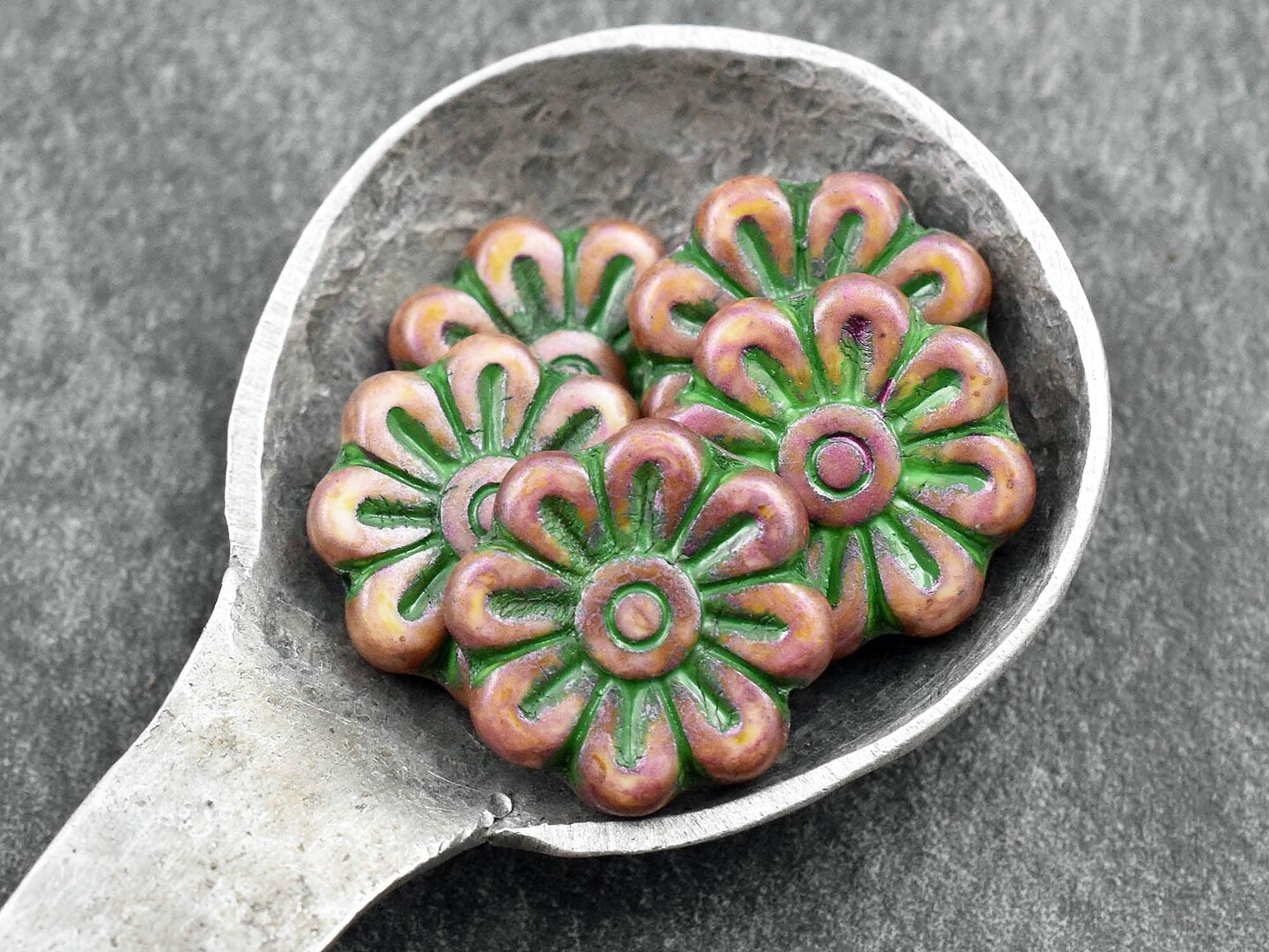*6* 18mm Green Washed Rose Pink Alabaster Daisy Flower Beads