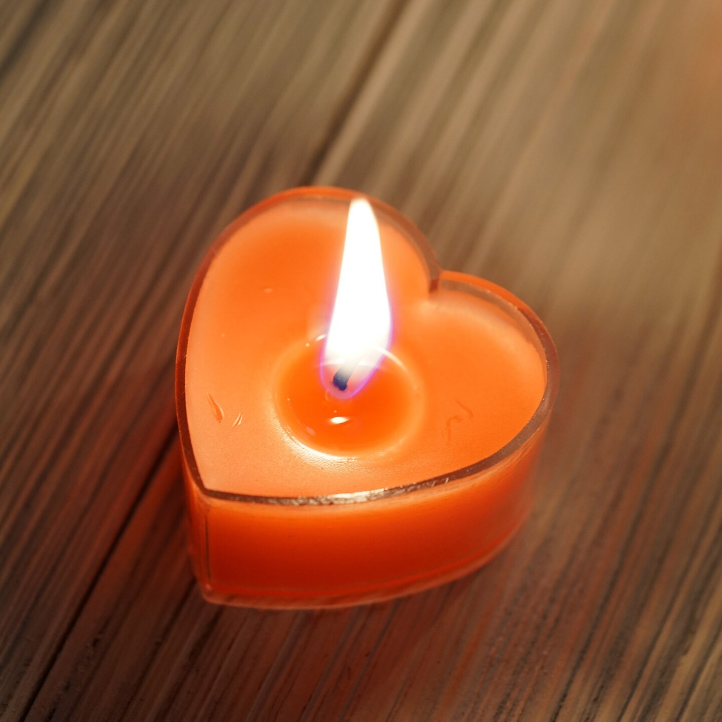 2-Inch Heart Votive Tea Lights Candles Red