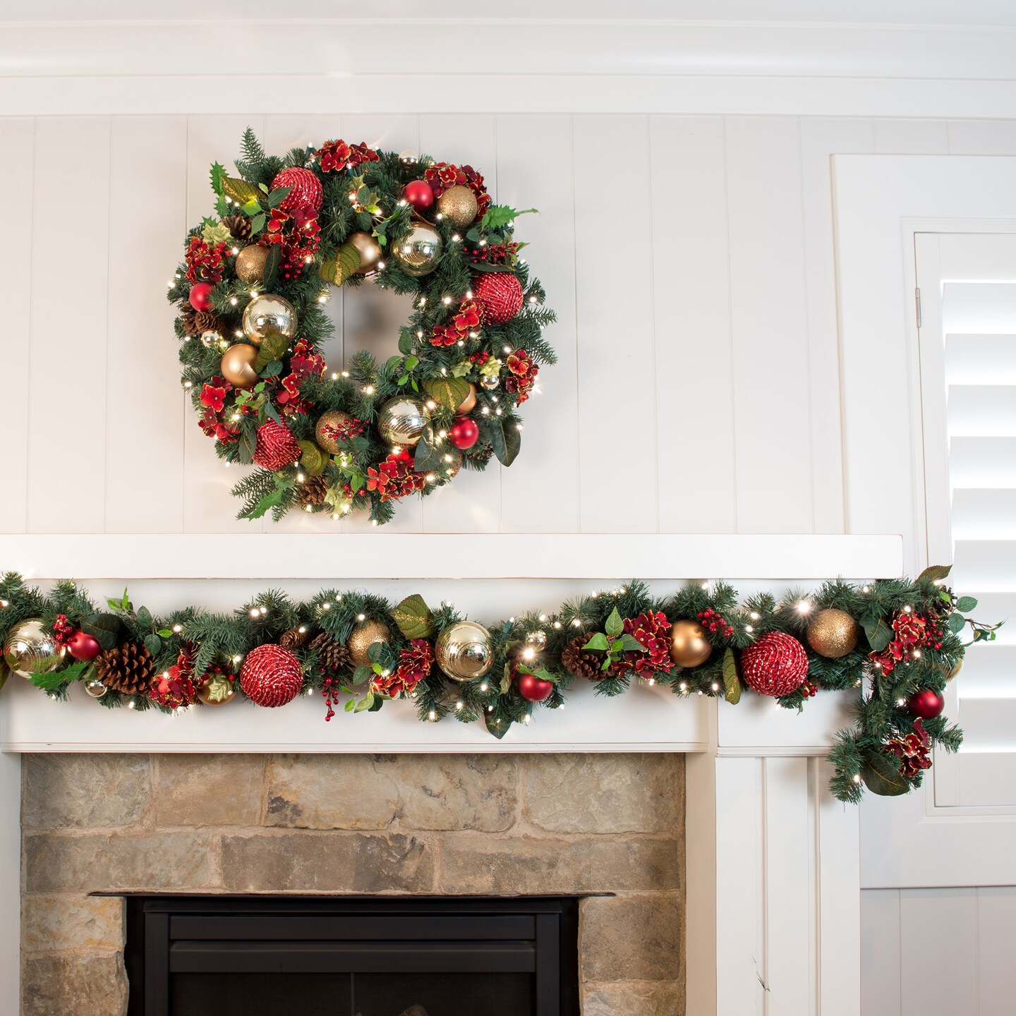 30 in. Lighted Christmas Wreath - Scarlet Hydrangea