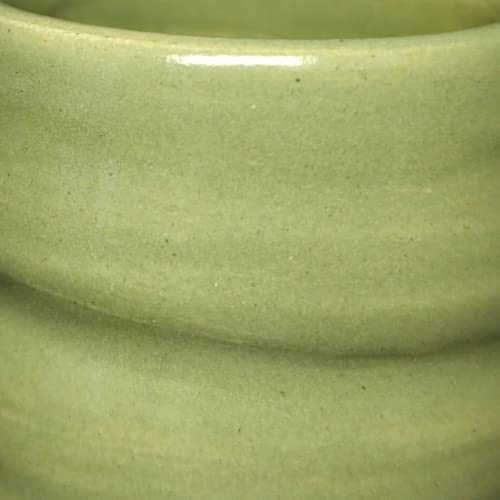 Penguin Pottery - Gentoo Series - Maluma Green - Low Fire Glaze Cone 06-04 for Low Fire Clay - Ceramic Glaze Pottery (1 Pint | 16 oz | 473 ml)