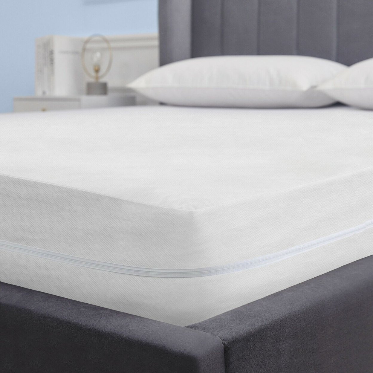 Water-Resistant Zippered Mattress Protector Soft Fabric Twin Full Queen King