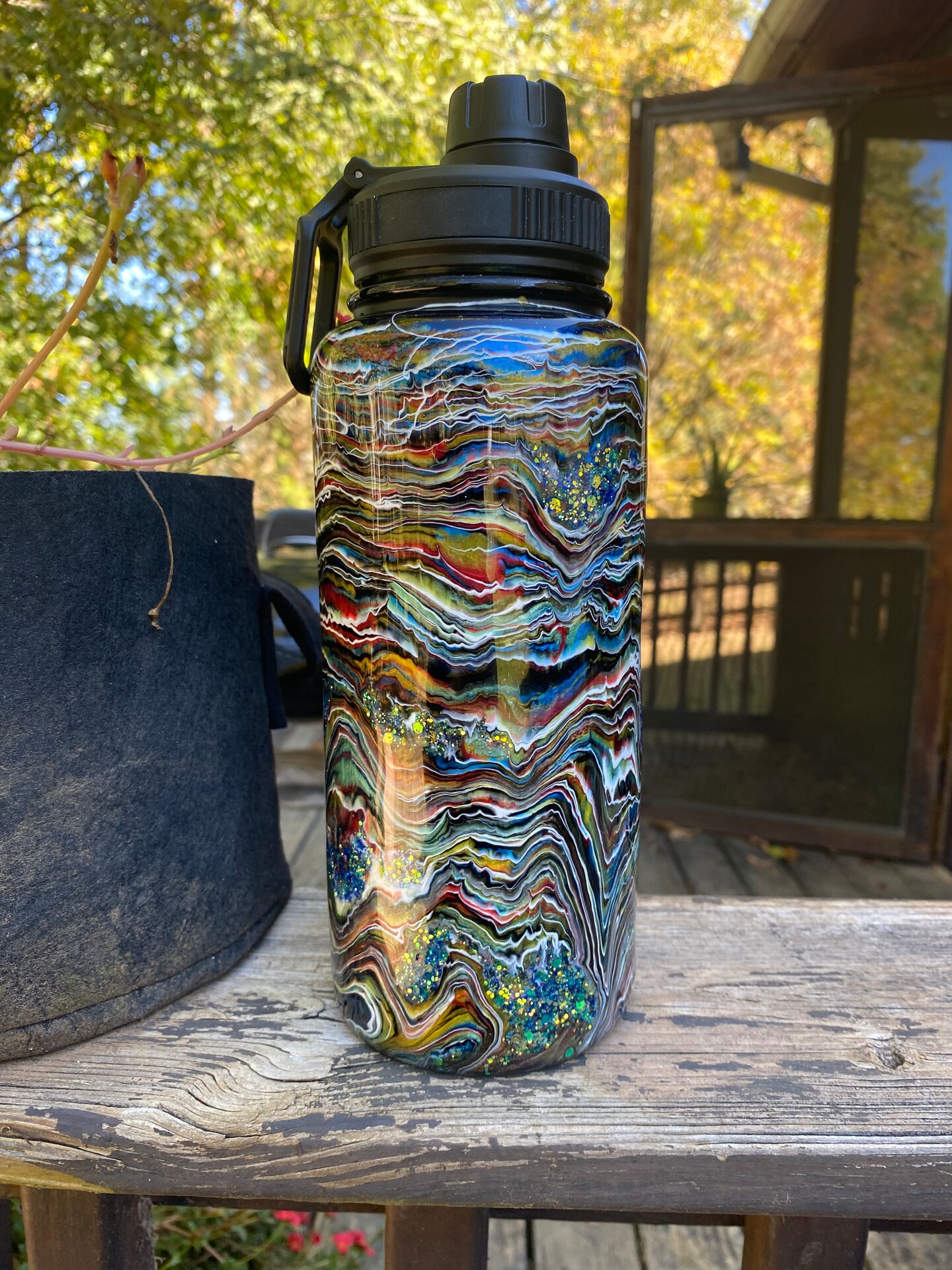 32 oz. Duo Hydro Water Bottle (Multi-Colored String)