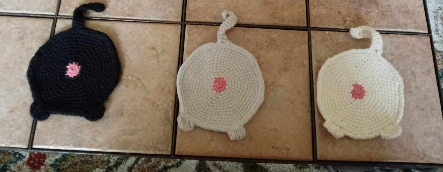 How-To name is Cat butt coasters