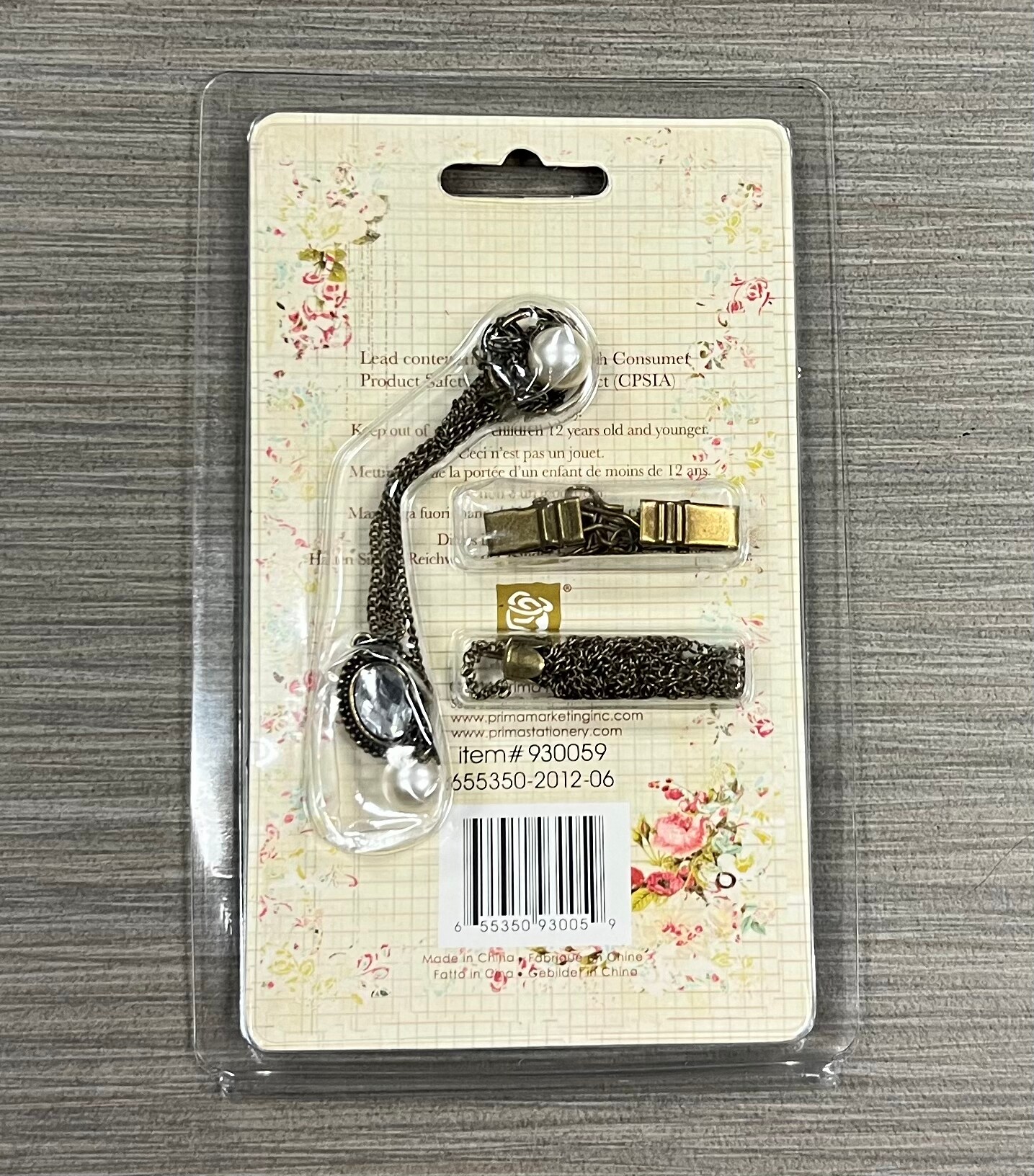 PRIMA MARKETING INC Prima Scrapbooking VINTAGE TRINKETS TASSELS 655350930059