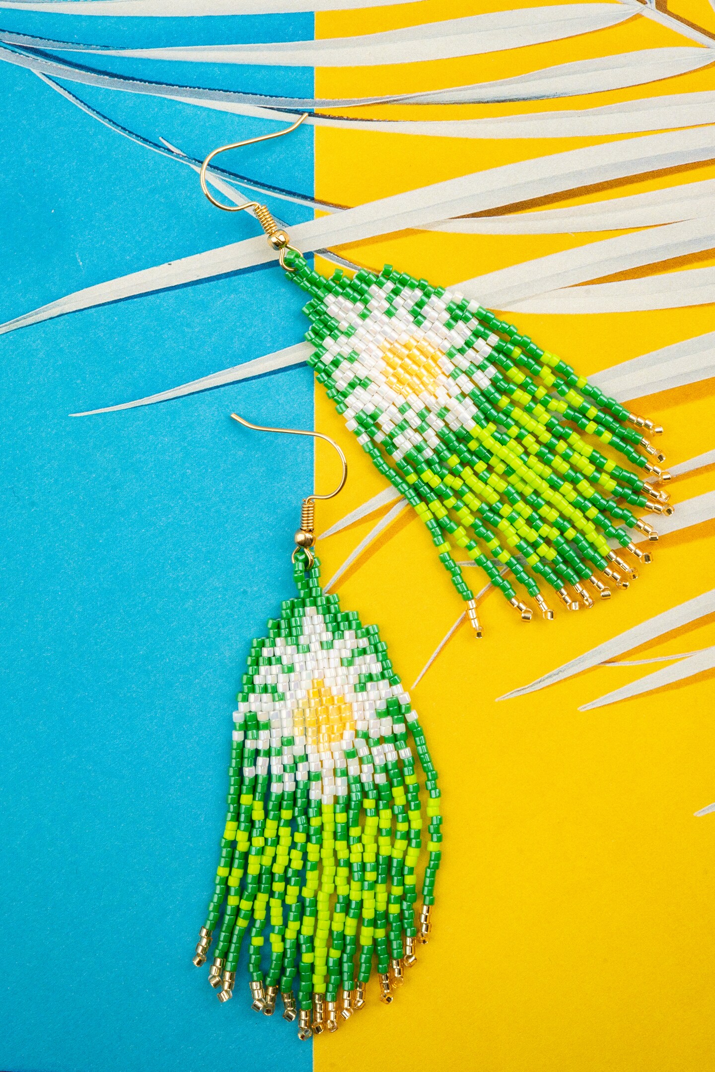Daisy Flower Earrings with @daniellewickesjewelry