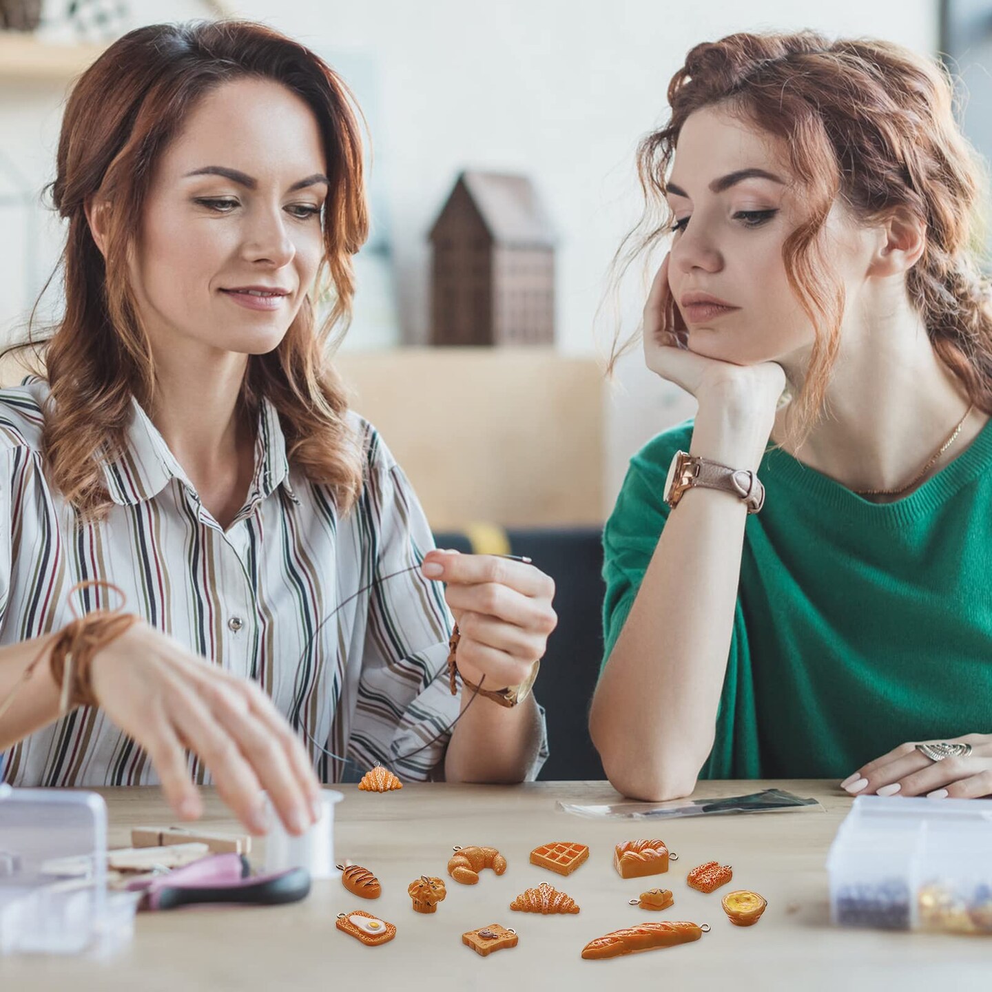 60 PCS Handmade Simulation Food Bread Toast Pendant Charms Hanging Food Charms DIY Baking Charms for Earrings Imitation Resin Charms for Jewelry Making for Children Girls DIY Craft