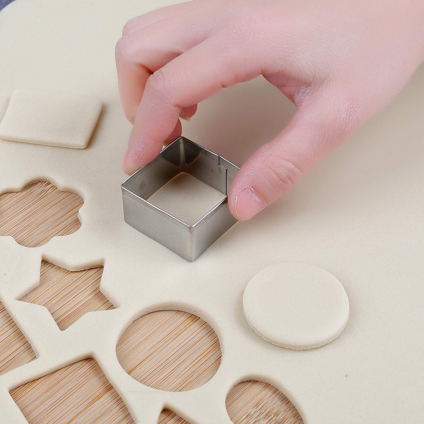 24 Pieces Metal Dough Cutters Flower Star Heart Round Geometric Shapes Cutters for Kids Use for Cookies,Biscuit,Pastry Dough,Pie Crust,Fruits Fondant Homemade Baking