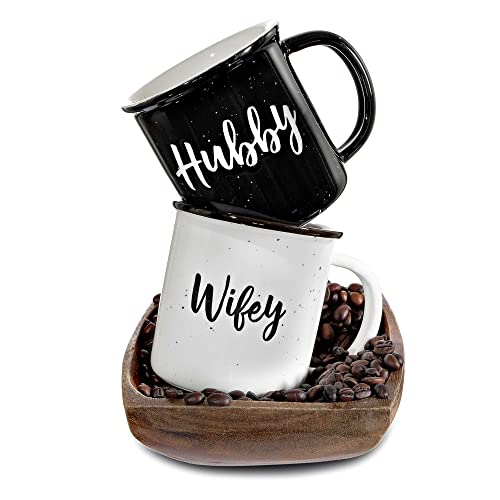 MAINEVENT Wifey Hubby Mugs Set of 2 Coffee Mug, Bride Groom Mug Set Wedding Gift to Give, Couples Coffee Mug Set Quote, Newlywed Coffee Mugs Gift Set, Mr Mrs Mugs for Married Couple